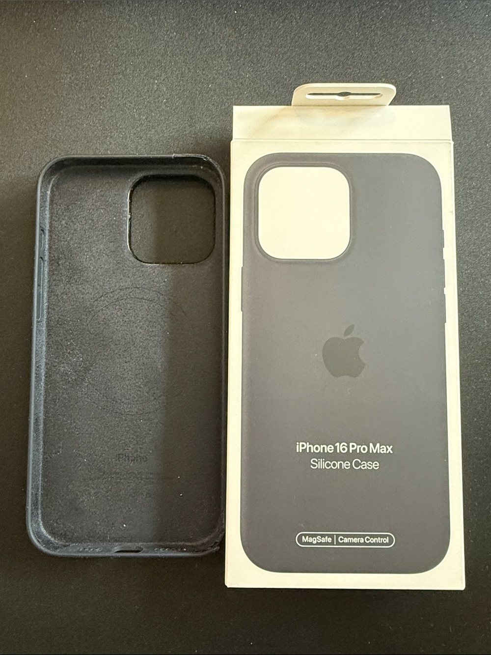 Apple iPhone 16 Pro Max MagSafe Silicone Case - Black